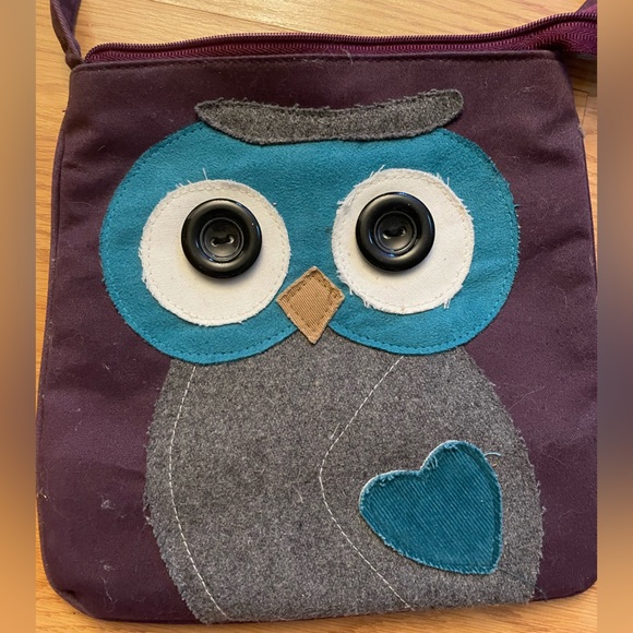 Red Blossom Owl Purse - Picture 2 of 6